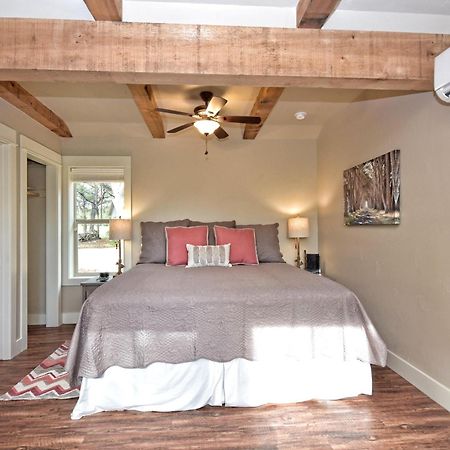 Cabins At Flite Acres - Morning Dove Wimberley Luaran gambar
