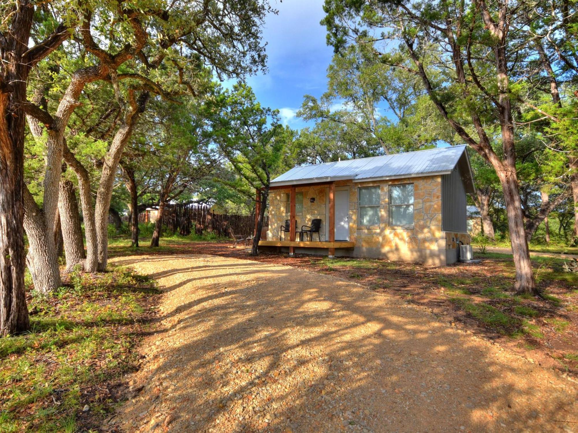Cabins At Flite Acres - Morning Dove Wimberley Luaran gambar